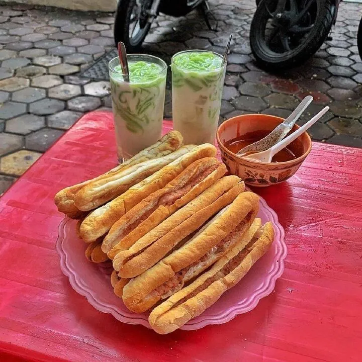 Cách Làm Bánh Mì Que Hải Phòng Giòn Rụm, Nhân Pate Béo Ngậy Chuẩn Vị Đất Cảng 1