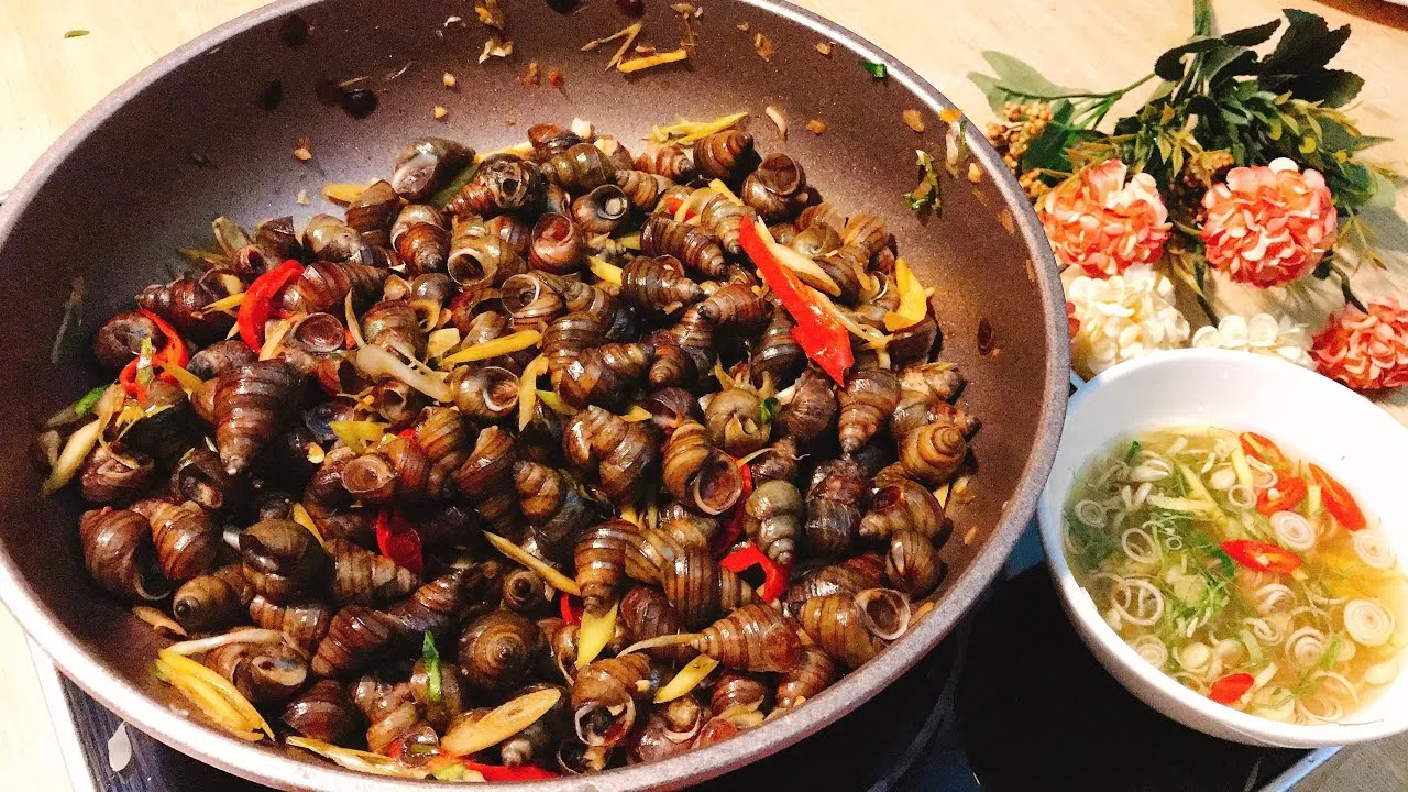 Cách Làm Ốc Xào Cay Hải Phòng Đậm Đà, Cay Nồng Chuẩn Vị Phố Ốc Đất Cảng 2
